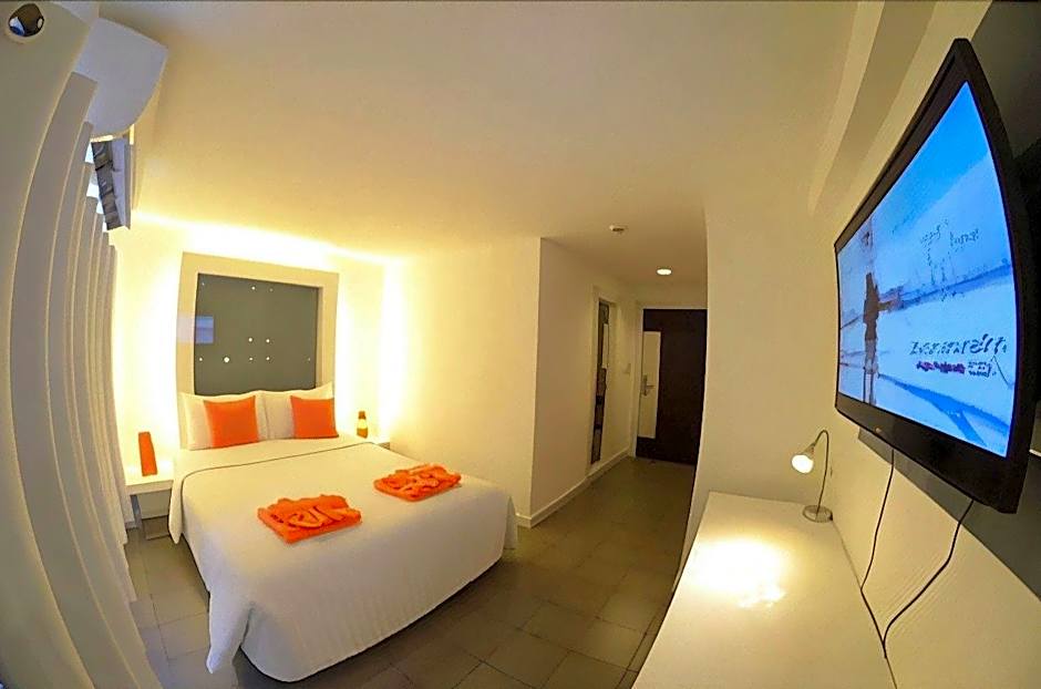 Original Orange Hotel