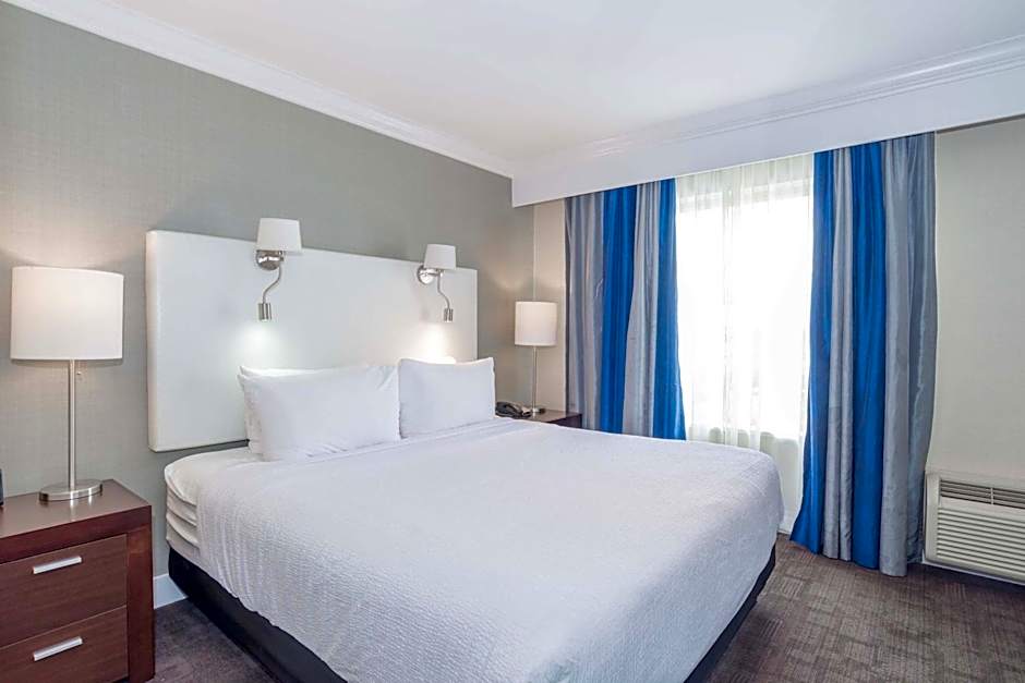 Sandman Signature Langley Hotel