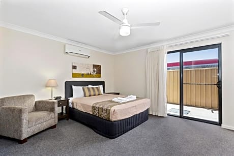 Executive Queen Room - Disability Access