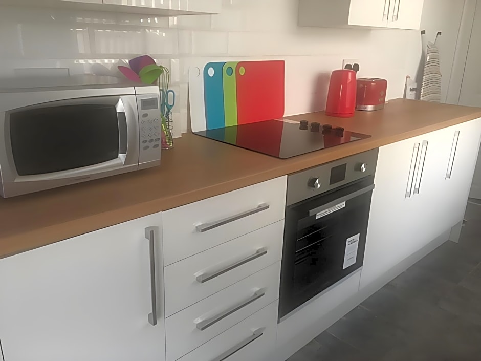 Town House @ Minshull New Road