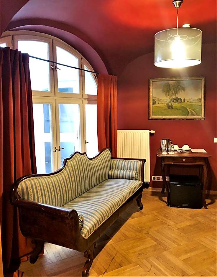 Small Luxury Palace Residence