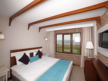 Deluxe Double Room with Sea View