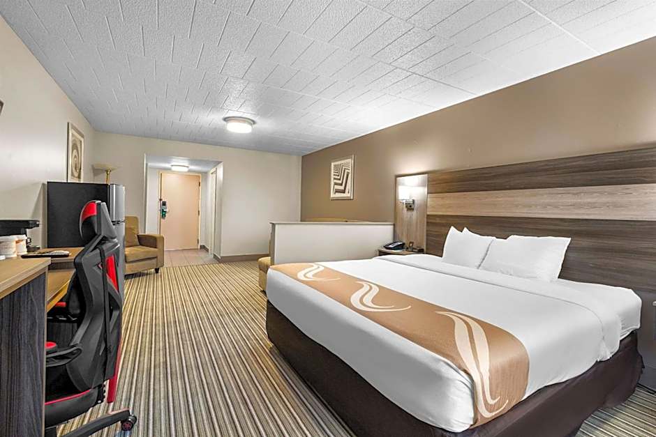 Quality Inn & Suites Altoona