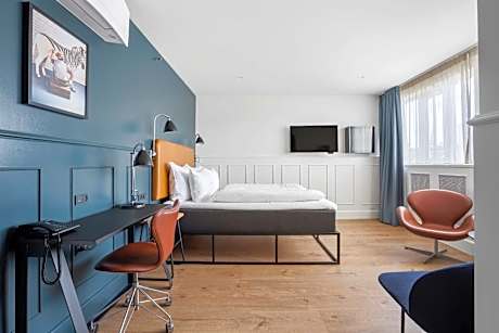 Executive Queen Room