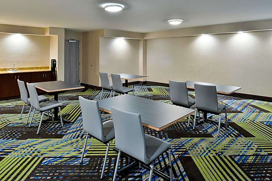 Holiday Inn Express Winston-Salem Downtown West By IHG