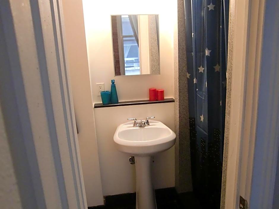 Studios Midtown Manhattan