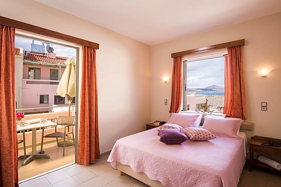 Mistrali Suites & Apartments