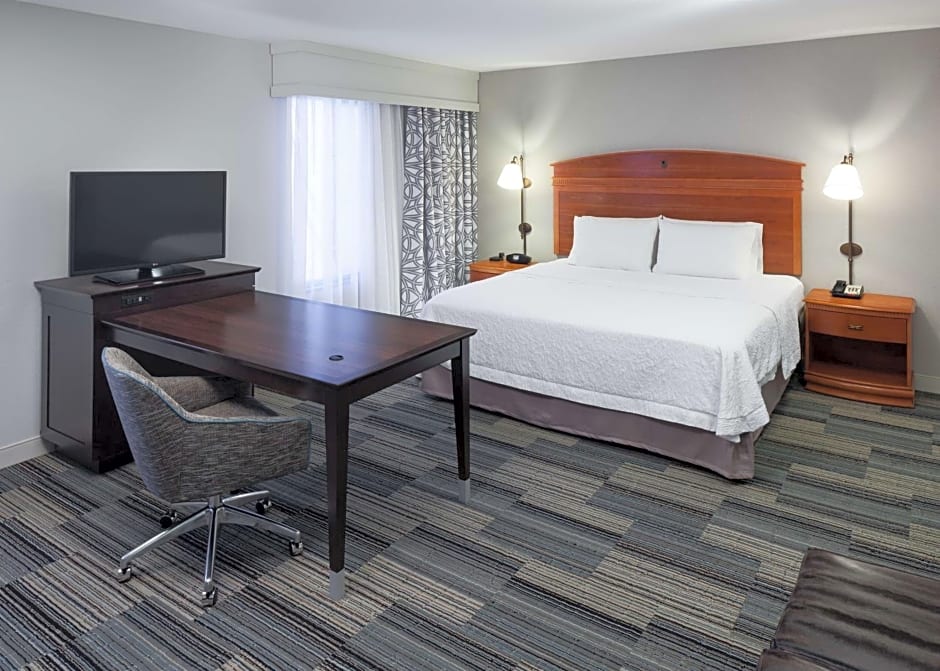 Hampton Inn By Hilton & Suites Tulare