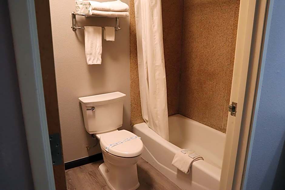 Express Inn & Suites Eugene
