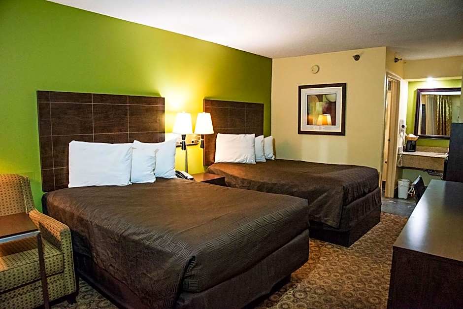 Rodeway Inn & Suites North Clarksville