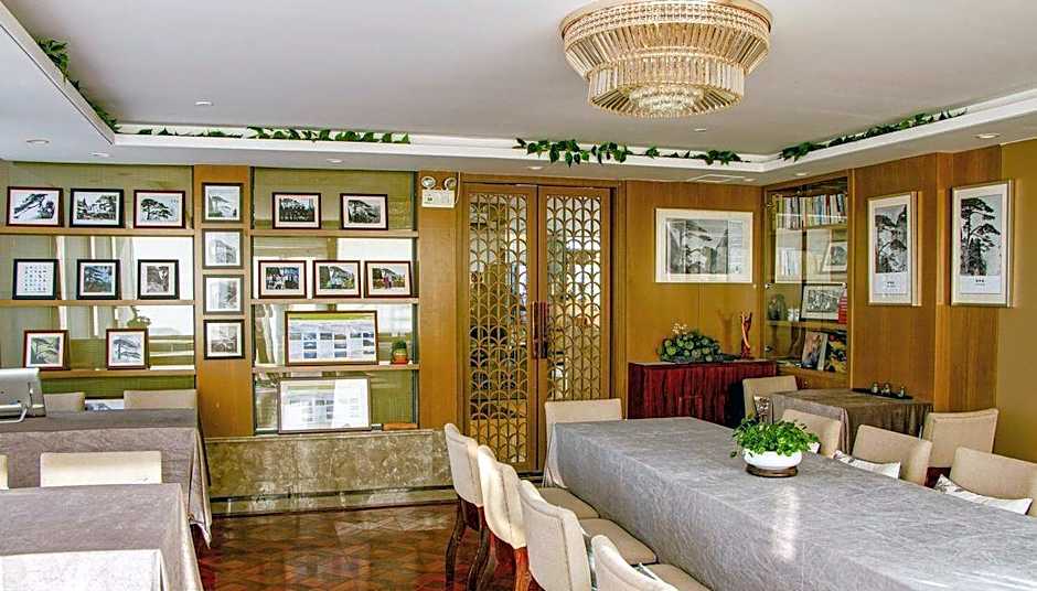Huangshan Yupinglou Hotel