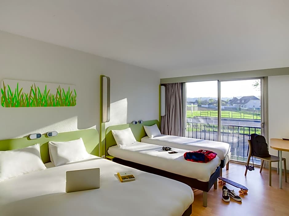 ibis budget Pau Lescar