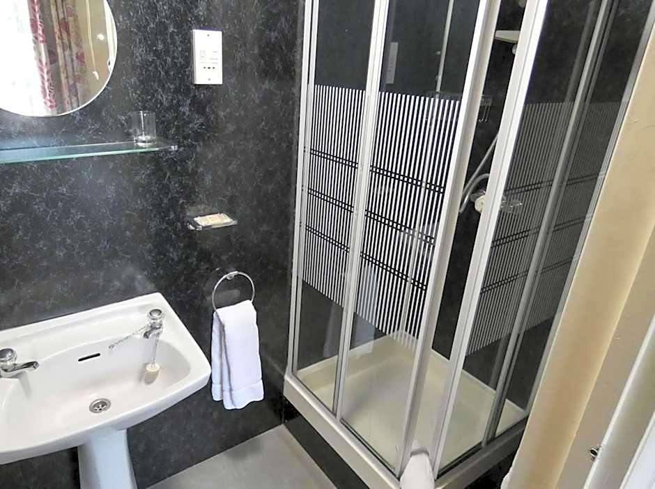 Hurst Dene Aparthotel