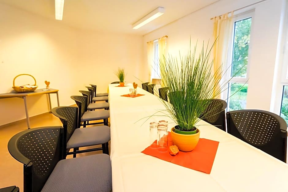 Wohlfühlhotel IM SCHLOSSPARK - Self CheckIn