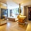 Grand Livio Kuta Hotel
