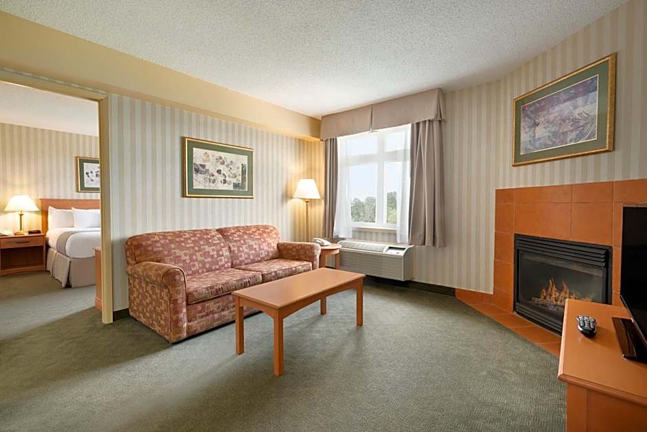 Days Inn by Wyndham Orillia