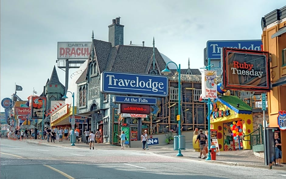 Travelodge by Wyndham Niagara Falls at the Falls