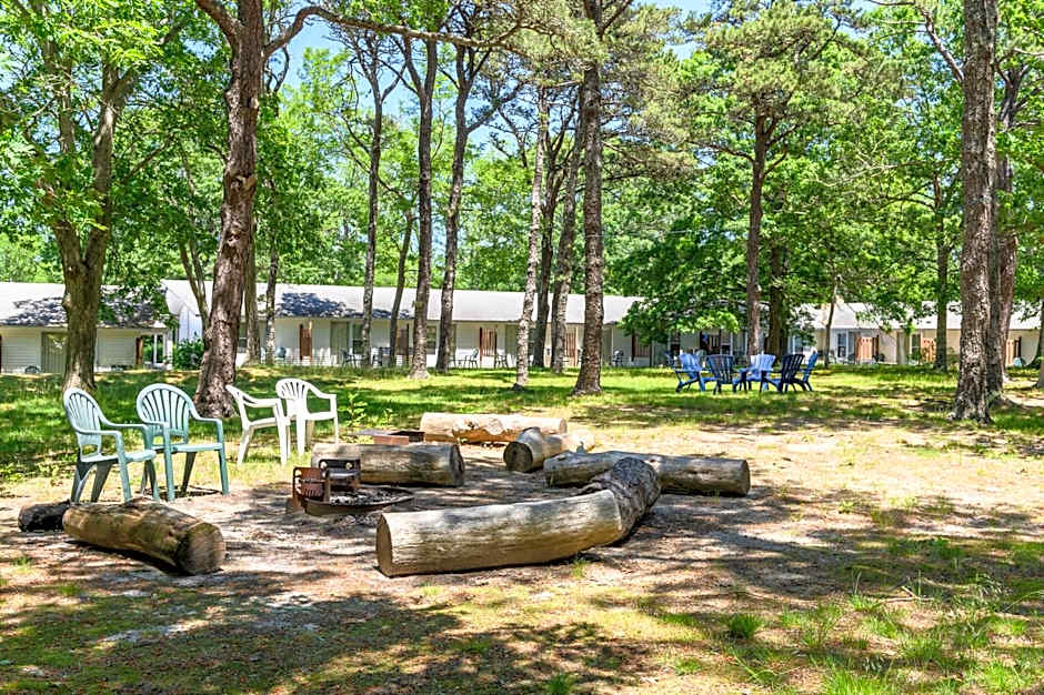 Blue Dolphin Inn