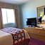 Super 8 by Wyndham Kindersley