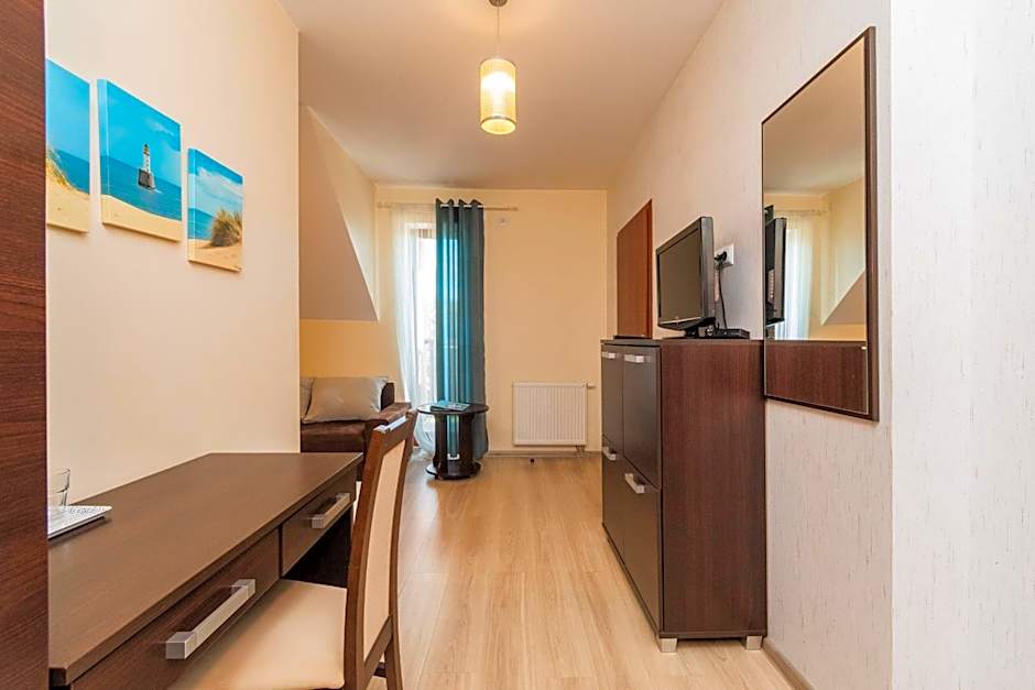 Sztutowo Lazurowy Dwór - Apartamenty oraz Pokoje z Parkingiem