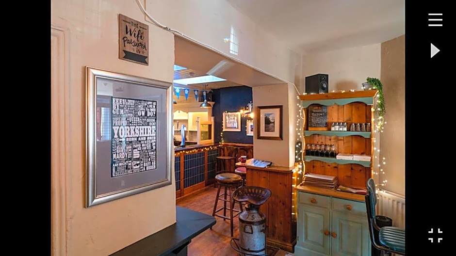 The Black Swan Hotel