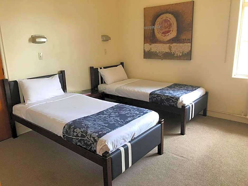 Photo 1 of 5 of Budget 2 Beds