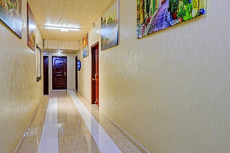 OYO 795 Al Karawan Hotel