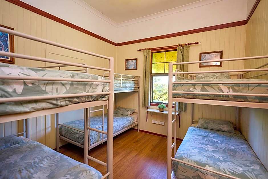 On The Wallaby Eco Lodge