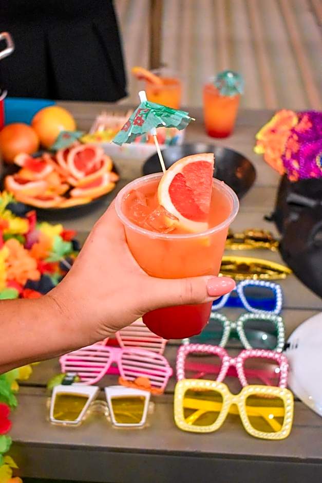 Tequila Sunrise Hostel Surfers Paradise