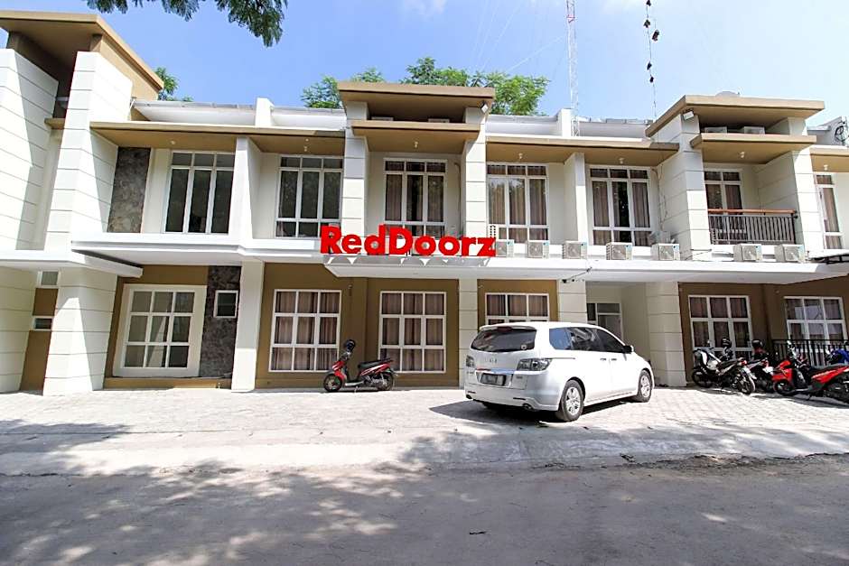 RedDoorz near Jogja City Mall 3