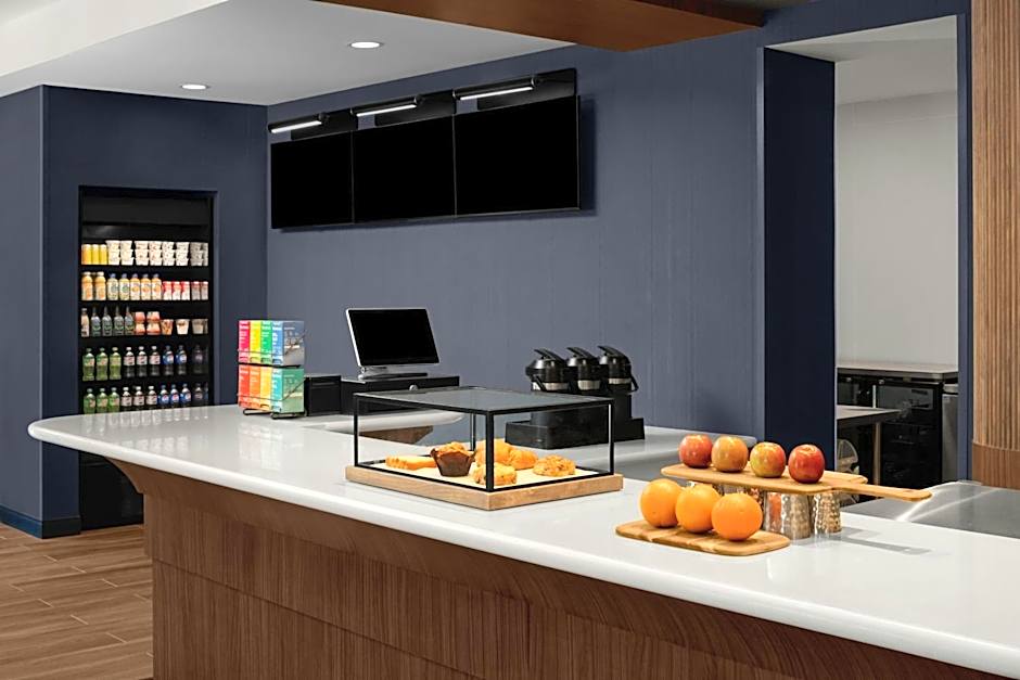 Courtyard by Marriott San Jose Airport