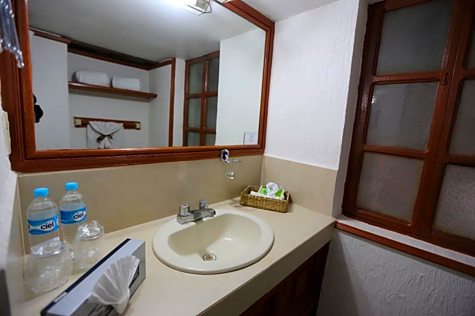 Villa San Jose Hotel & Suites