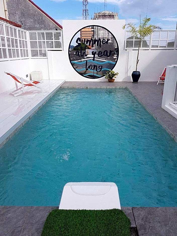 Borbaboom Phuket Poshtel & Hostel