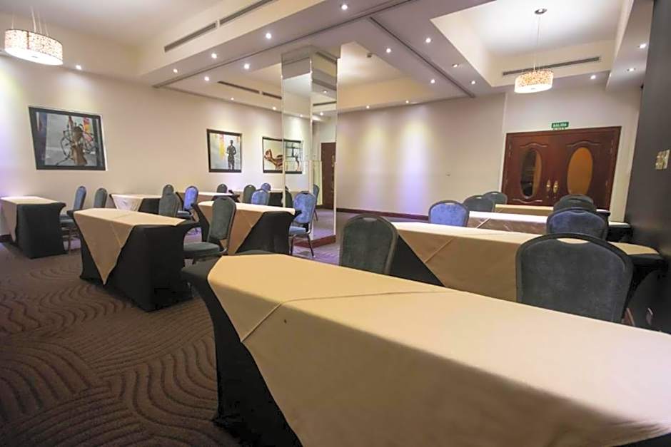 Parque del Lago Boutique Hotel