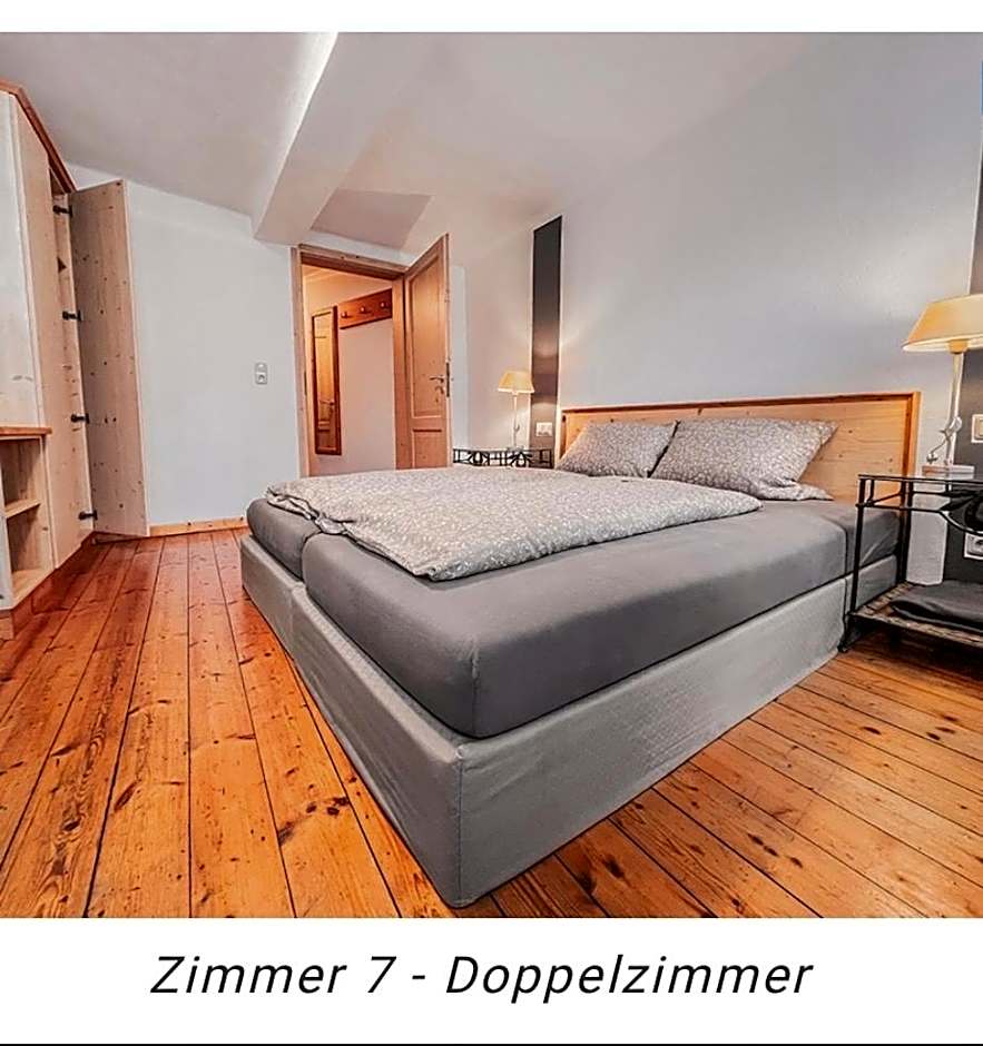 Hotel Weinstube am Markt