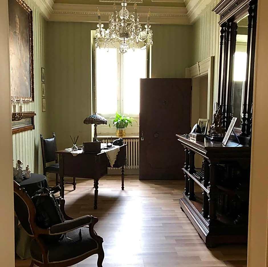 Palazzo Laguardia – Fasano, AR