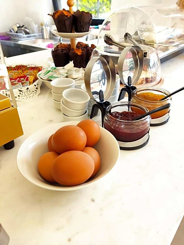 Saint George Boutique Rooms