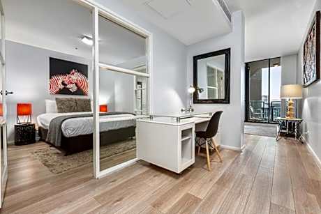 One Bedroom Apartment River View