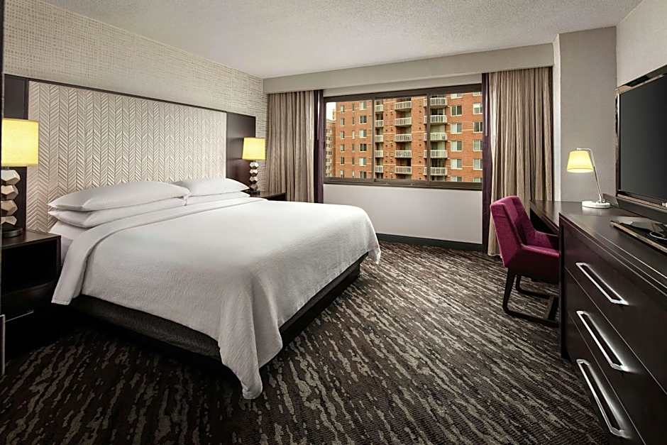Embassy Suites By Hilton Crystal City - National Airport