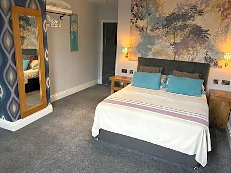 Wheldale Hotel-Bed and Breakfast