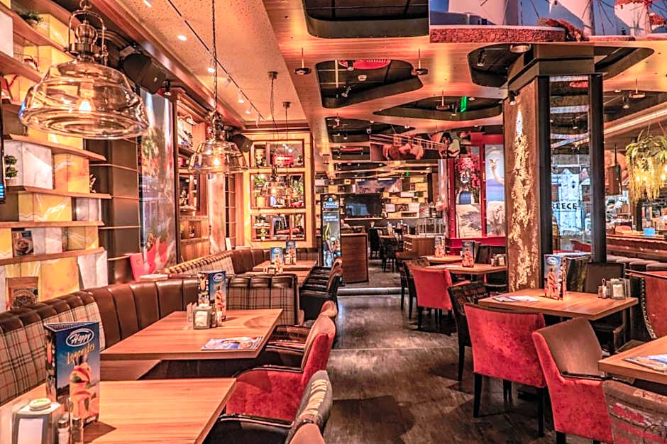 THE STAY Boutique Hotel Central Square - Free Compliments - Free Wi-Fi - TOP LOCATION - Nearby Paid Parking