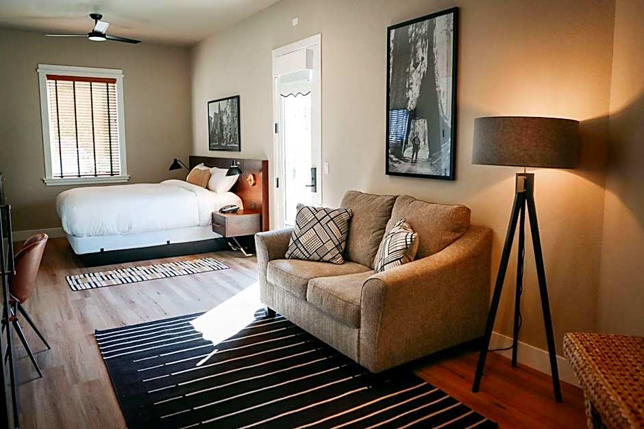 Gateway Hotel, Trademark Collection by Wyndham