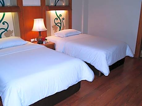 Golden Beach Hotel Pattaya