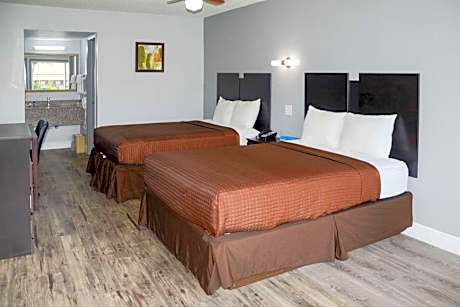 Double Room with Two Double Beds - Non-Smoking