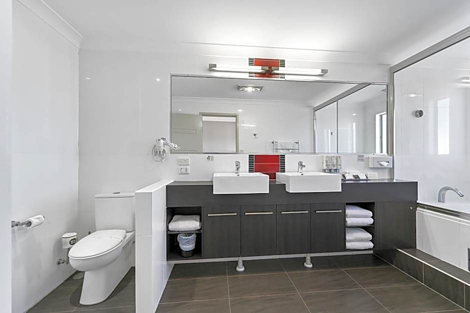 Platinum International