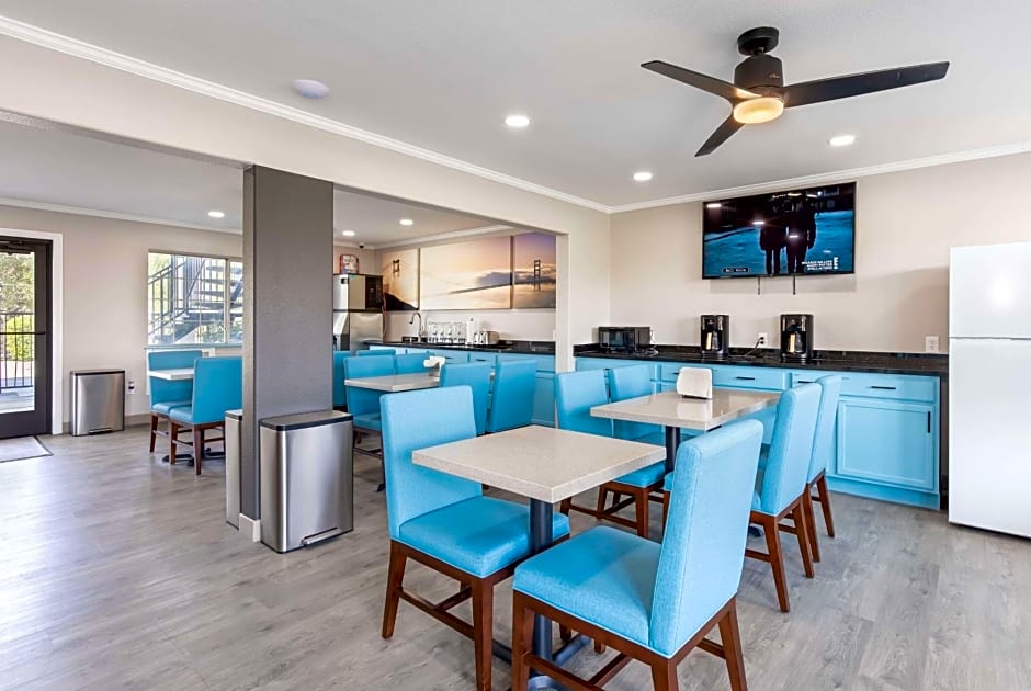 Days Inn by Wyndham Red Bluff