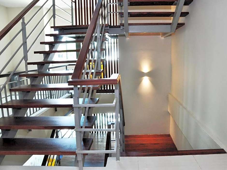 Nite And Day Batam Jodoh Square