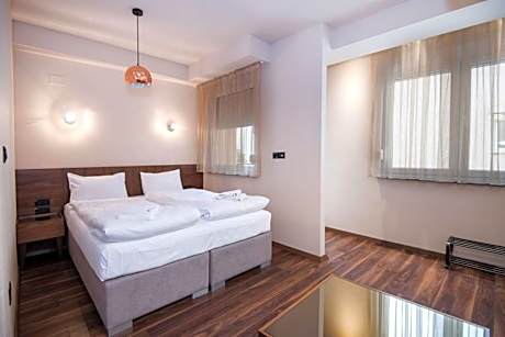 Premier One-Bedroom Apartment