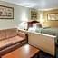 Econo Lodge Inn & Suites Eagle Pass