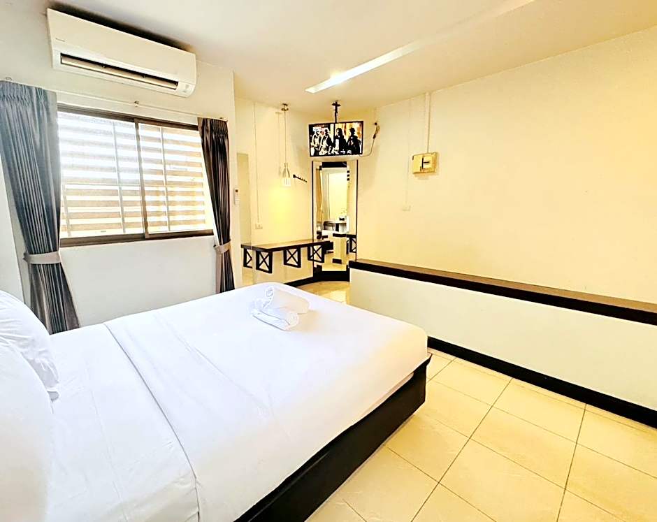 Photo 1 of 18 of Superior 1 Double Bed